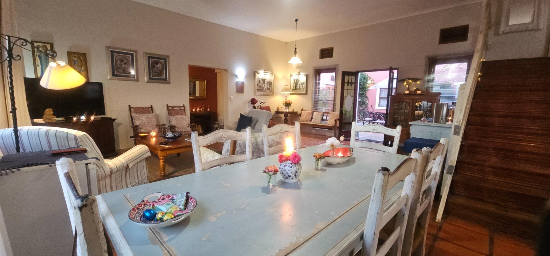 6 Bedroom House for Sale - Western Cape